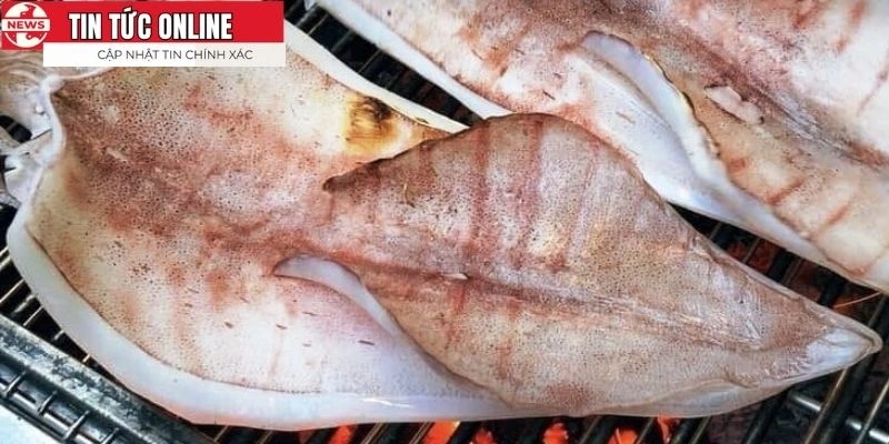 Là một món ăn đậm đà, tươi ngon từ biển cả xanh tươi